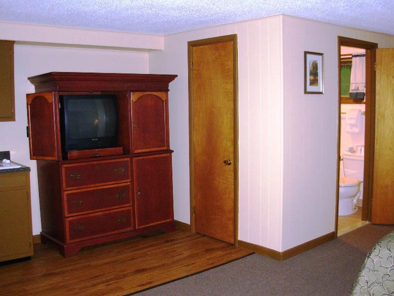 Red Carpet Inn On The Lake - Oneonta Habitación foto