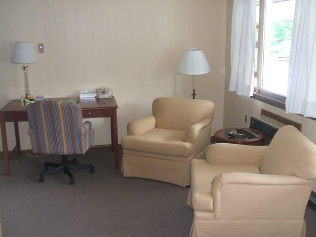 Red Carpet Inn On The Lake - Oneonta Habitación foto