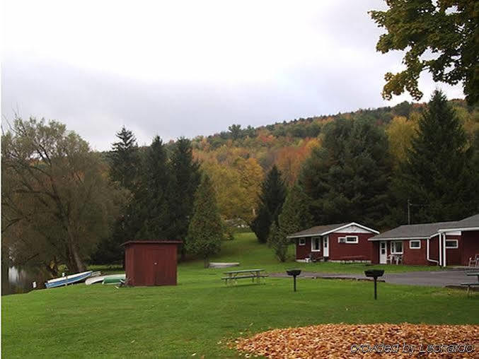 Red Carpet Inn On The Lake - Oneonta Exterior foto