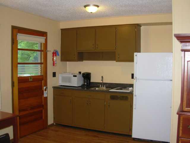 Red Carpet Inn On The Lake - Oneonta Exterior foto